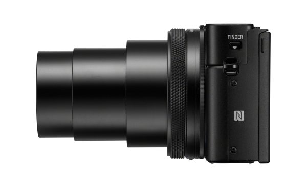 Sony DSCRX100M7, 24-200mm Zeiss Vario-Sonnar T* F 2.8-4.5 Lens Online now