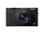 Sony DSCRX100M7, 24-200mm Zeiss Vario-Sonnar T* F 2.8-4.5 Lens Online now